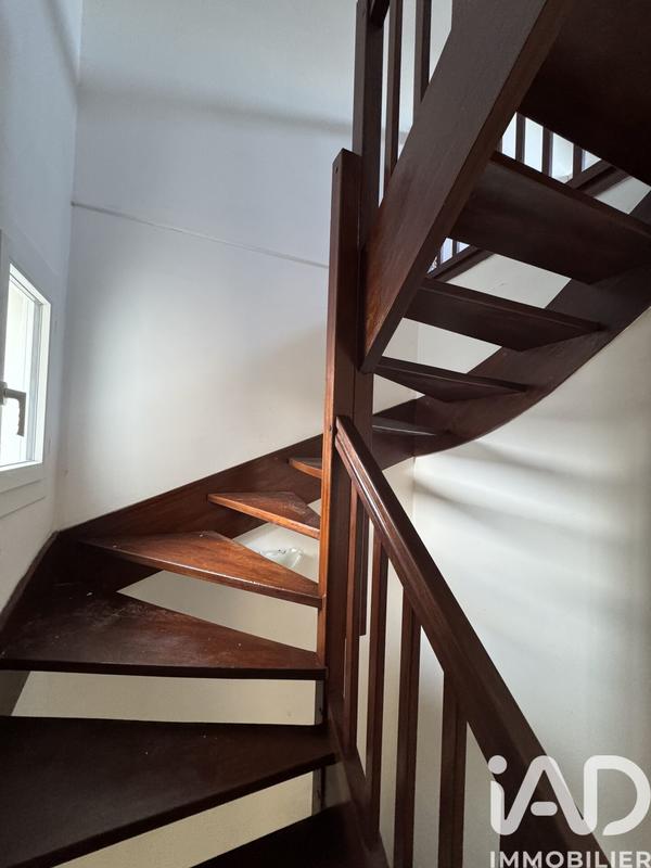 Maison - 154 m² - 9 pièces