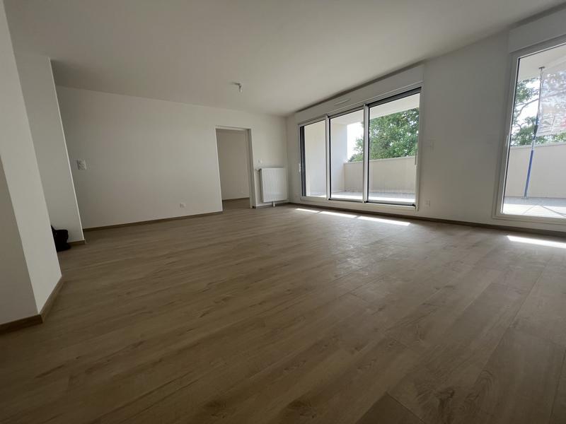 Appartement - 90 m² - 4 pièces