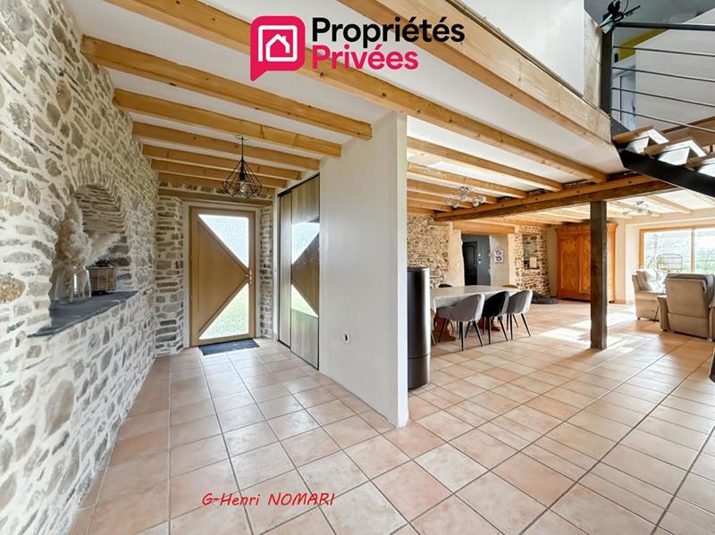 Maison - 165 m² - 7 pièces