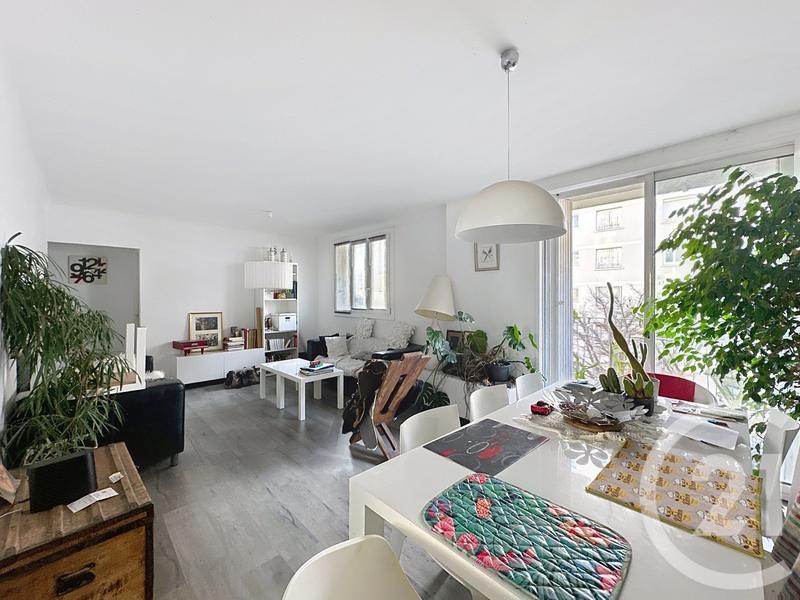 Appartement - 79 m² - 4 pièces