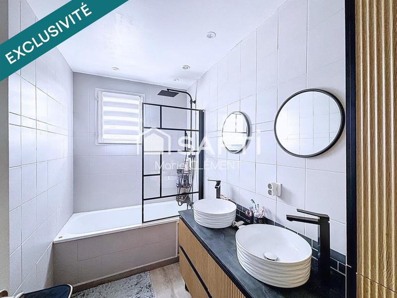 Maison - 95 m² - 5 pièces