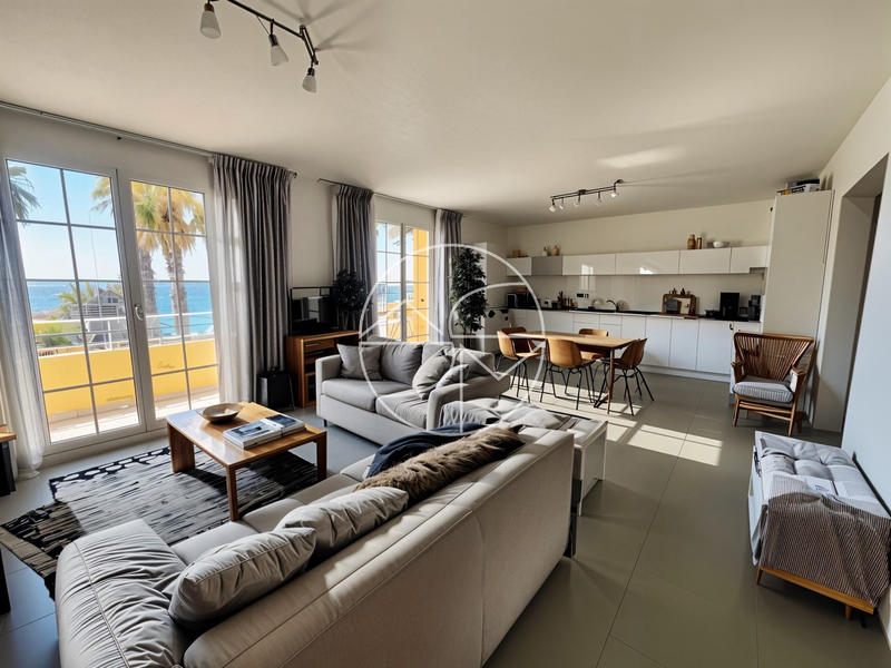 Appartement - 100 m² - 5 pièces