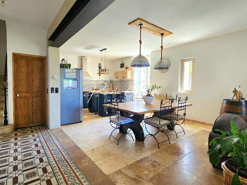 Maison en pierre - 175 m² - 6 pièces