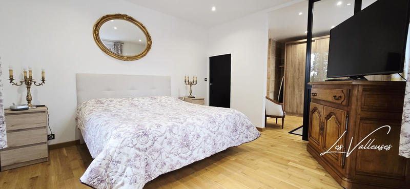 Maison - 182 m² - 6 pièces