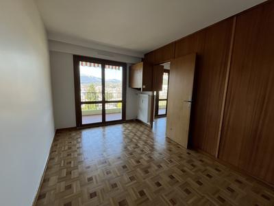 Appartement - 112 m² - 6 pièces