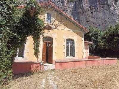 Maison bourgeoise - 140 m² - 6 pièces