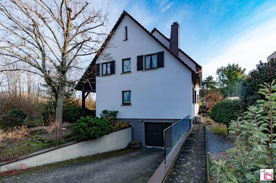 Maison - 210 m² - 7 pièces