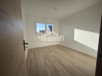 Maison - 102 m² - 4 pièces