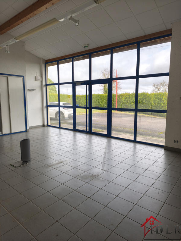 Local d'activités - 187 m²