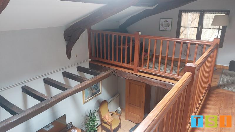 Maison - 230 m² - 7 pièces