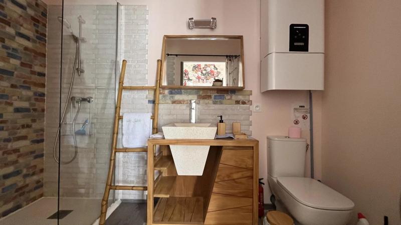 Propriété - 265 m² - 6 pièces