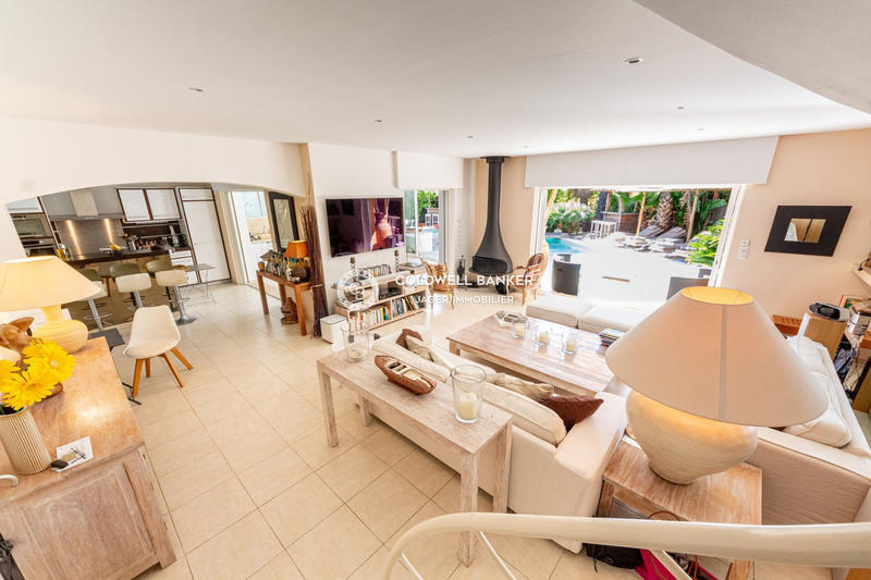 Maison - 180 m² - 6 pièces