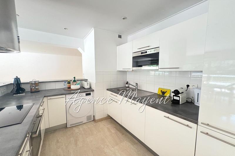 Appartement - 102 m² - 4 pièces