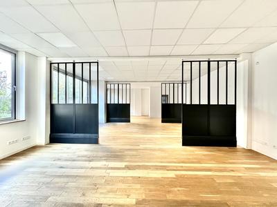 Bureau - 75 m²