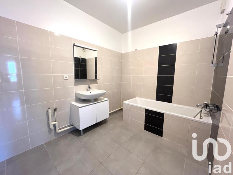 Appartement - 81 m² - 3 pièces