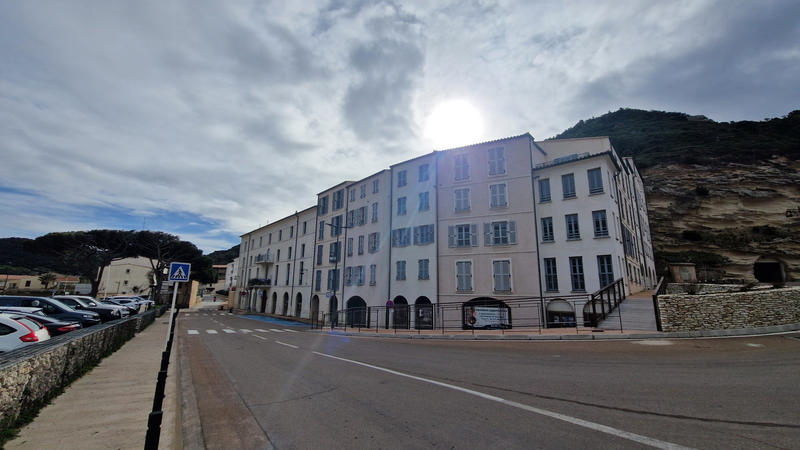 Appartement - 91 m² - 3 pièces