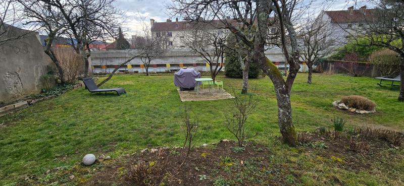 Maison - 157 m² - 8 pièces