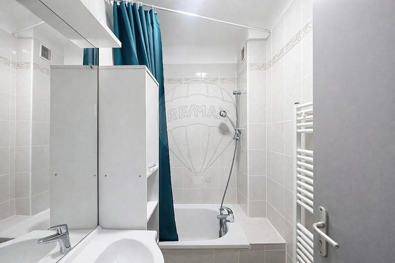 Immeuble - 234 m² - 12 pièces