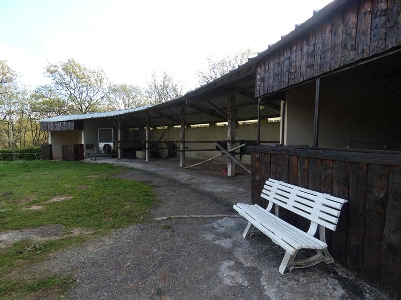 Longère - 830 m² - 25 pièces