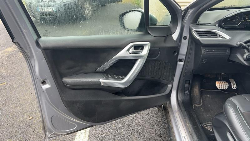 Peugeot 2008 1.2 PureTech 110 Eat6 Crossway - 5 places Automatique