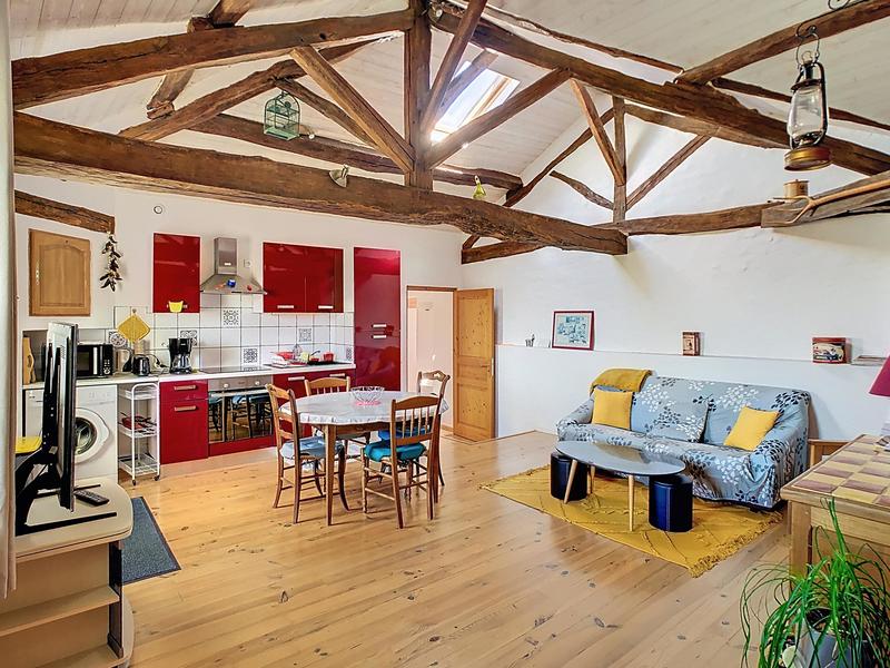 Maison - 256 m² - 10 pièces