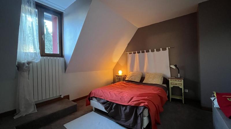 Maison traditionnelle - 198 m² - 5 pièces