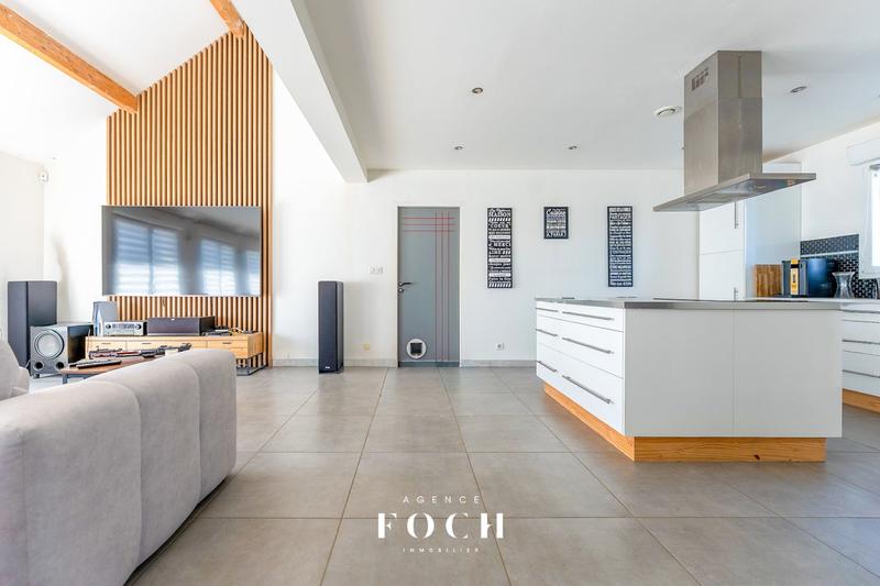 Maison - 142 m² - 5 pièces