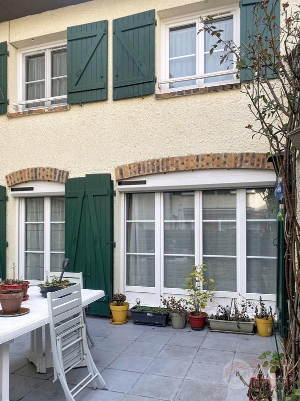 Maison - 83 m² - 5 pièces