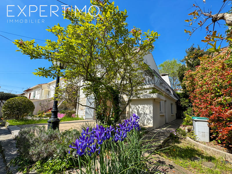 Maison - 161 m² - 7 pièces