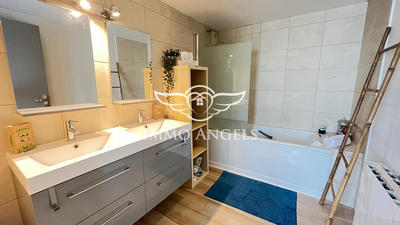 Maison - 86 m² - 5 pièces