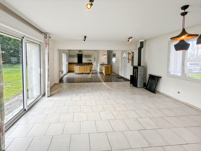 Maison - 90 m² - 3 pièces