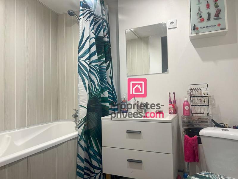 Maison - 215 m² - 7 pièces