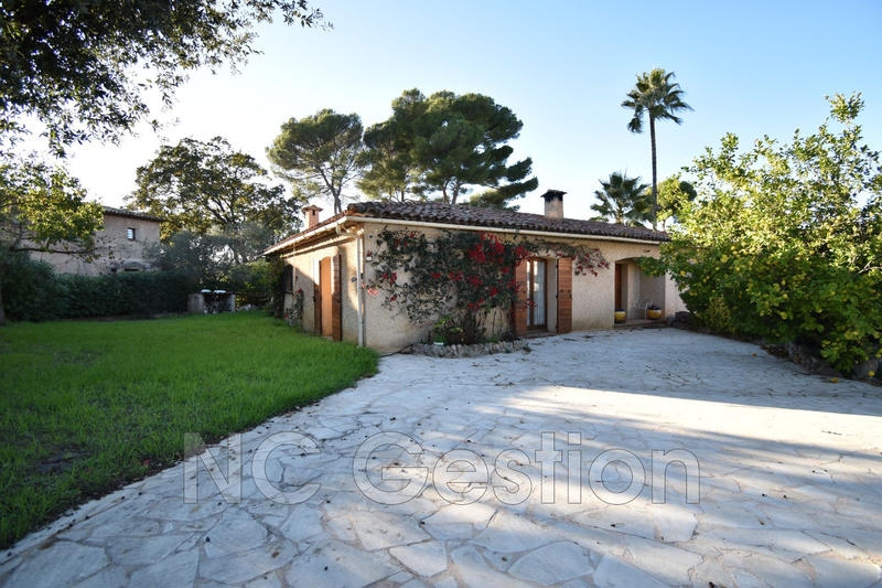 Maison - 160 m² - 3 pièces