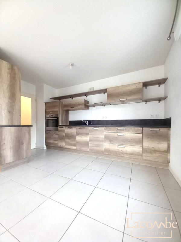 Appartement - 85 m² - 4 pièces