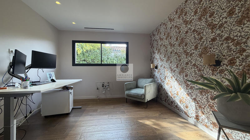 Maison - 322 m² - 8 pièces