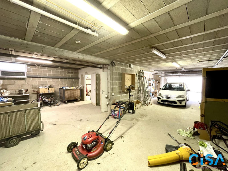 Maison - 194 m² - 7 pièces