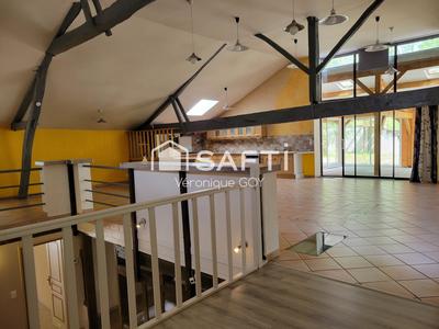 Maison - 267 m² - 7 pièces