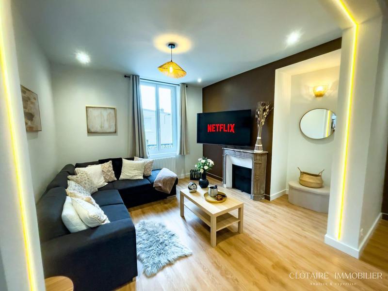 Maison - 181 m² - 9 pièces