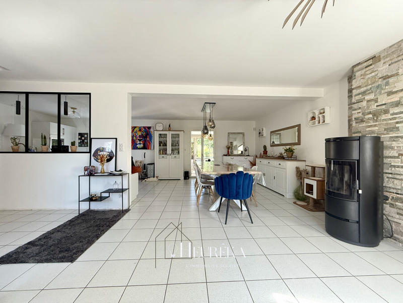 Maison - 150 m² - 7 pièces