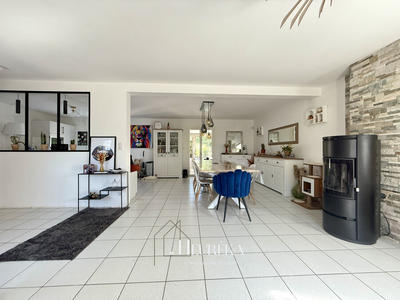 Maison - 150 m² - 7 pièces