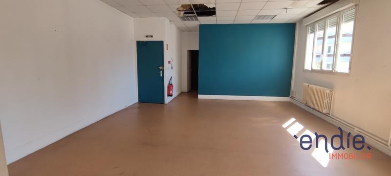 Immeuble mixte - 240 m² - 3 pièces