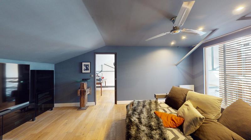 Maison contemporaine - 223 m² - 7 pièces