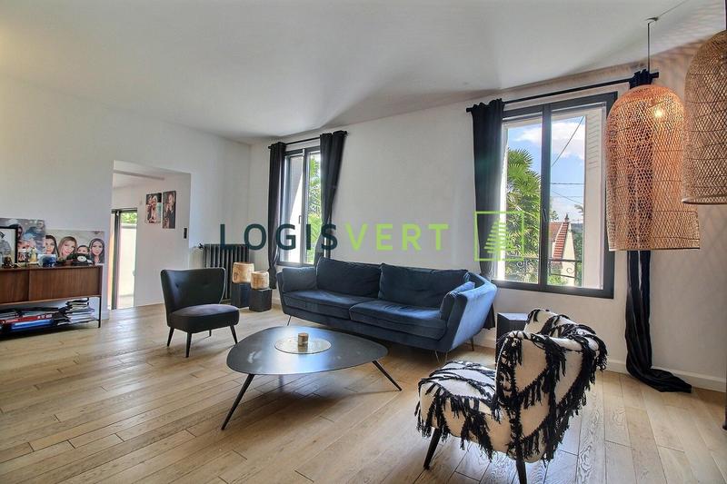 Maison - 172 m² - 10 pièces