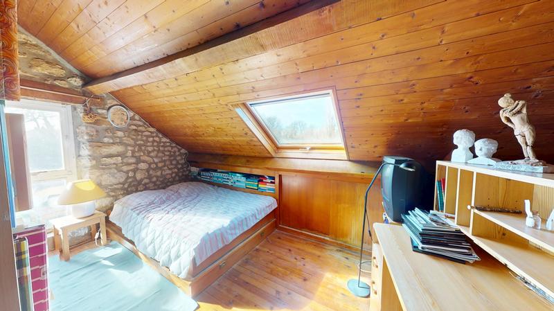 Maison en pierre - 251 m² - 10 pièces