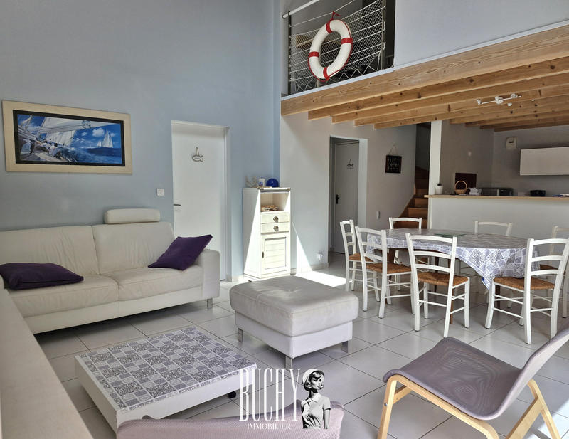 Maison - 194 m² - 10 pièces