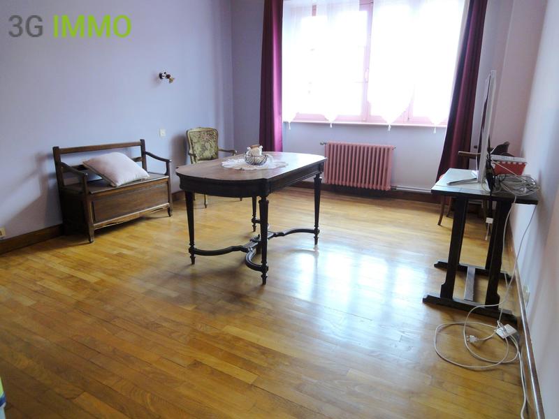 Maison - 235 m² - 9 pièces