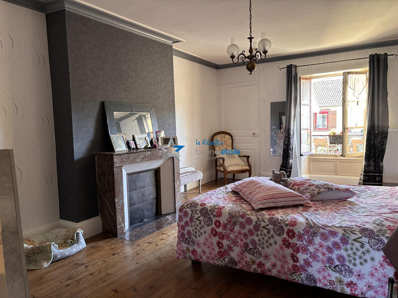 Maison - 169 m² - 7 pièces