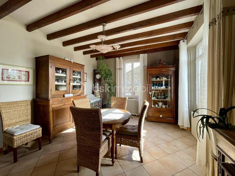 Maison en pierre - 186 m² - 7 pièces