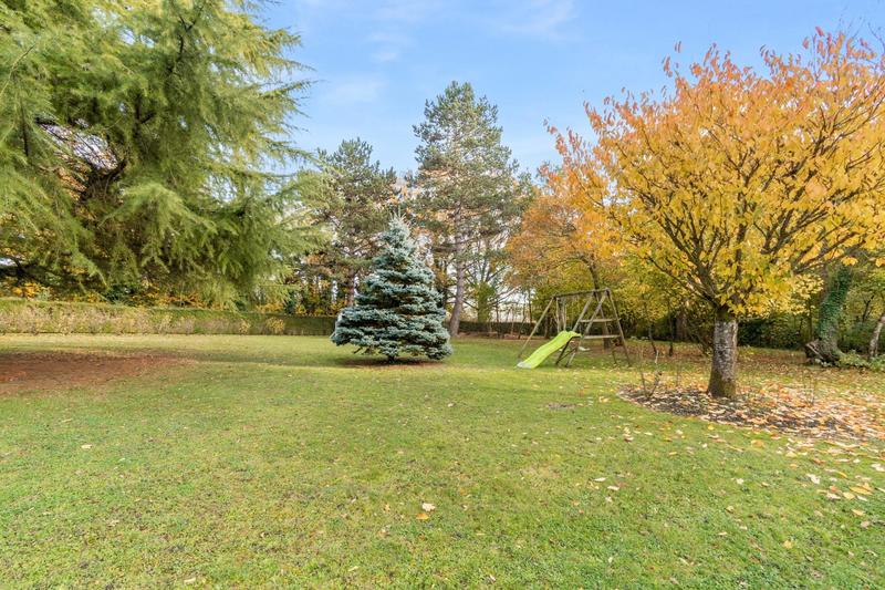 Maison - 260 m² - 7 pièces