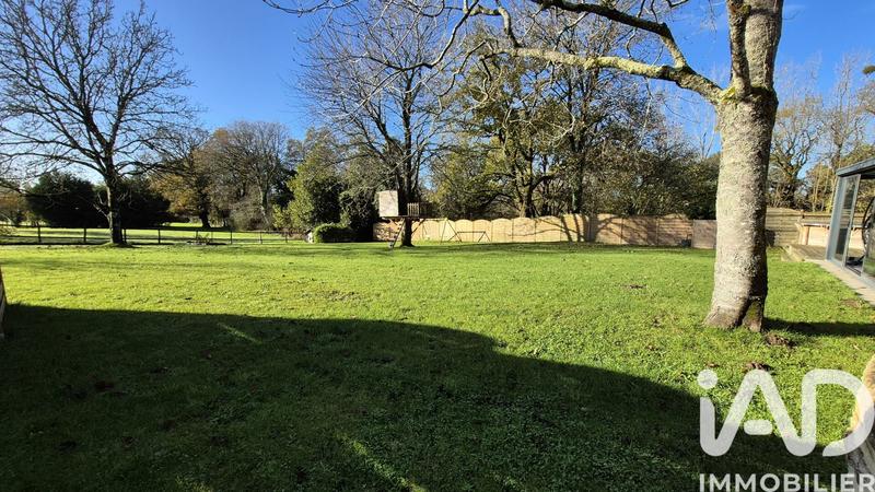 Maison - 240 m² - 9 pièces